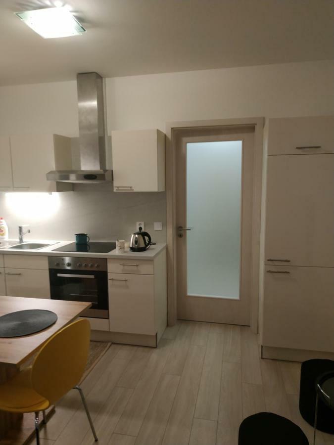 Kosice Smart Apartman ภายนอก รูปภาพ